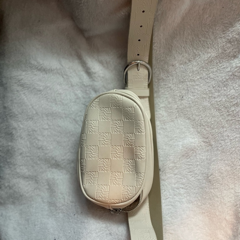 Steve Madden Cream Belt